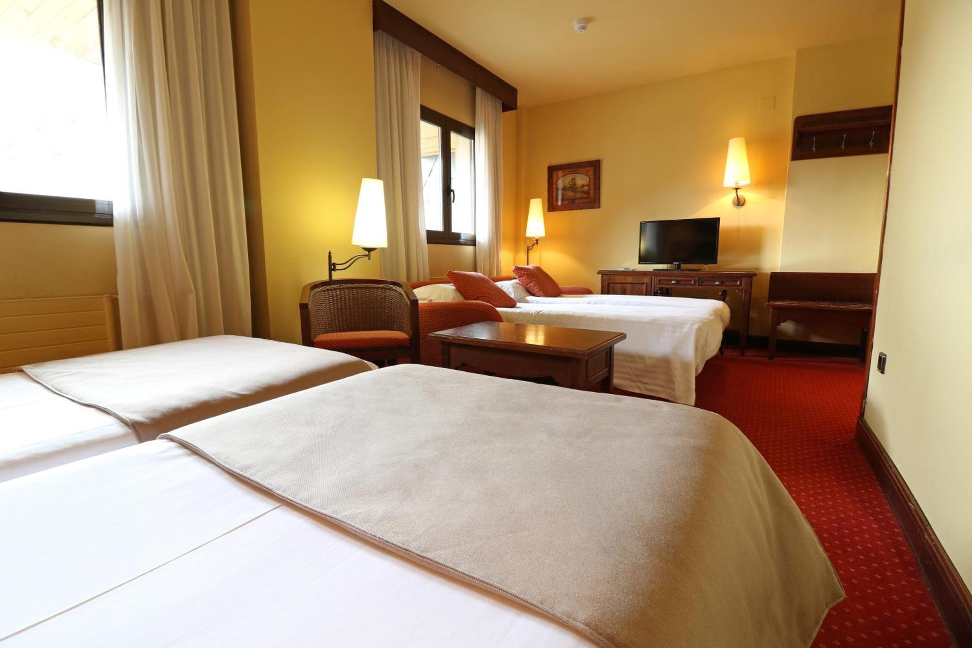 Rvhotels Tuca Βιέλα Εξωτερικό φωτογραφία