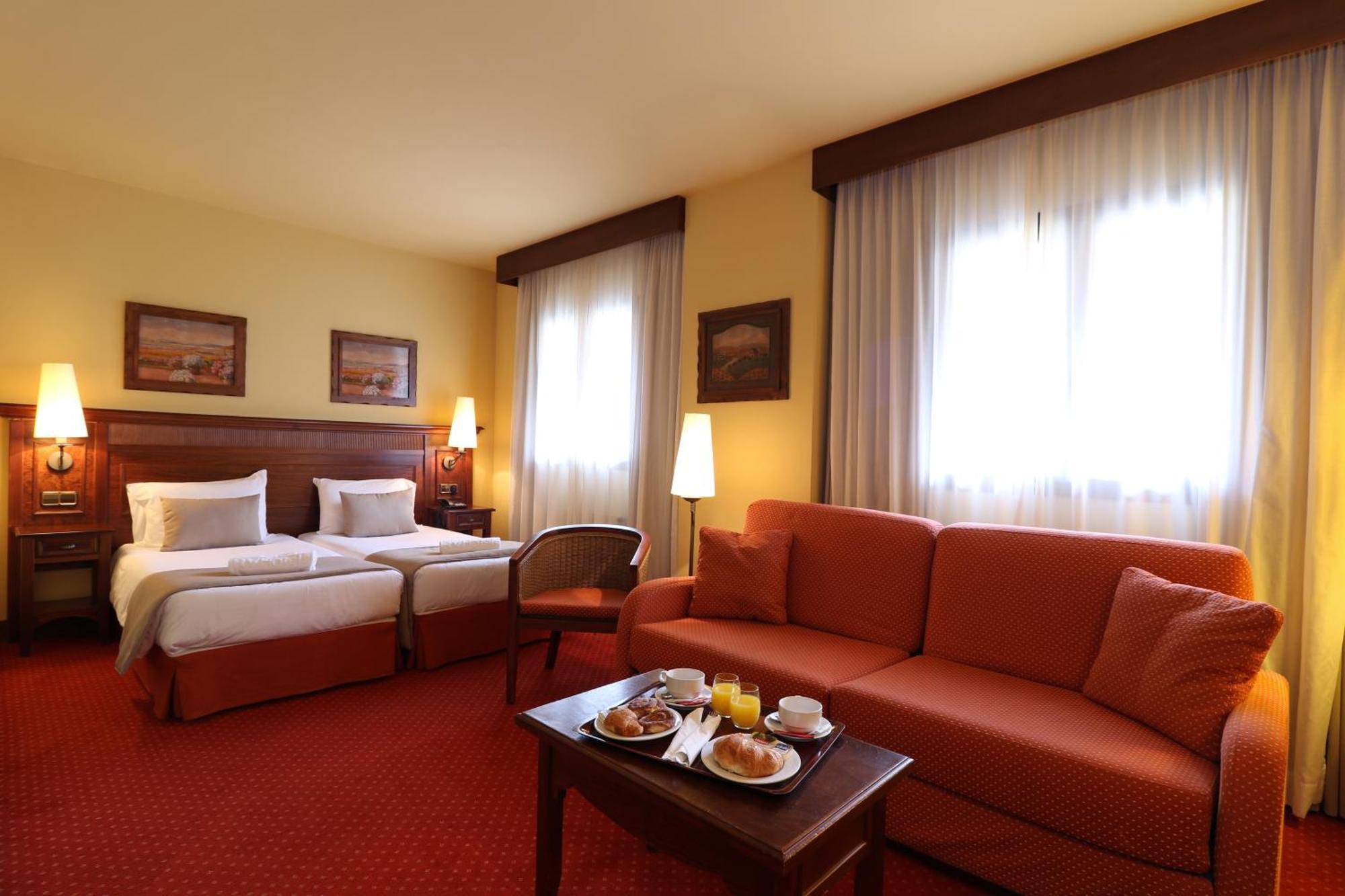 Rvhotels Tuca Βιέλα Εξωτερικό φωτογραφία