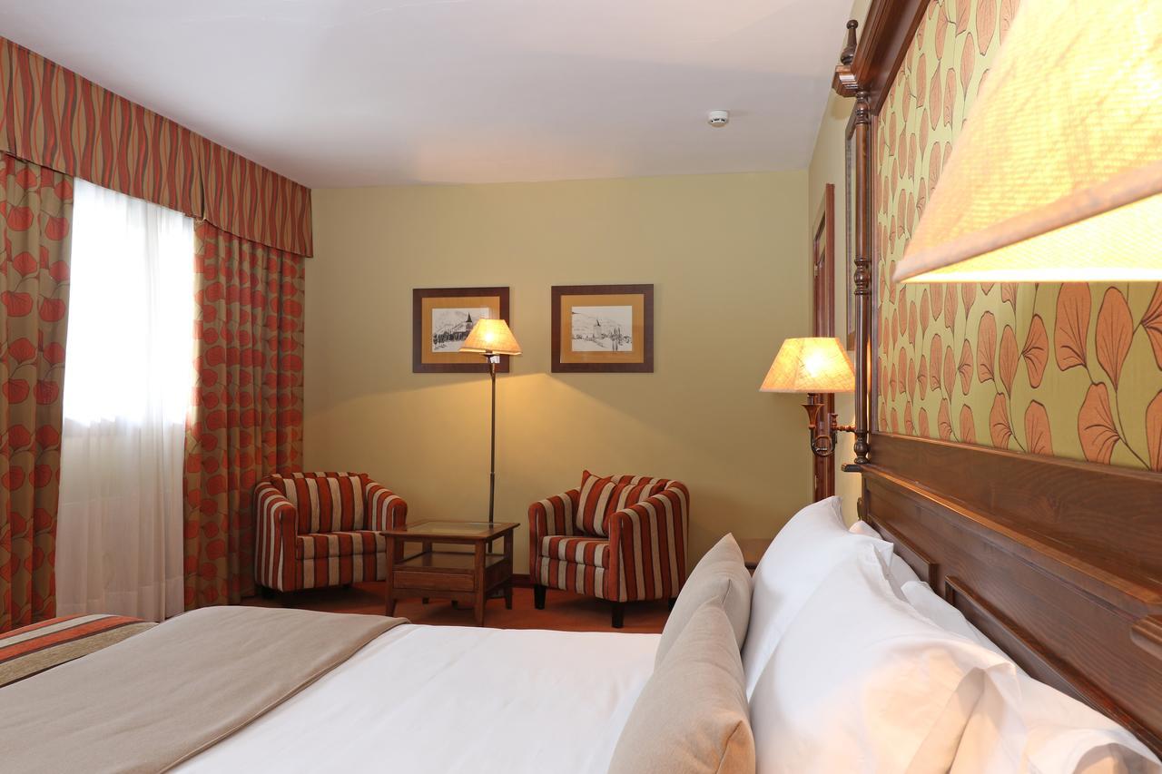Rvhotels Tuca Βιέλα Εξωτερικό φωτογραφία